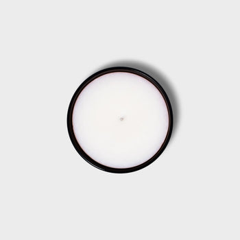 Vegan luxury Giau-Sang scented candle with lemongrass and ginger.